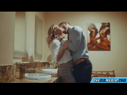 ❤️ When a busty blonde seduces you in a public restroom ️❌ Fuck video at porn en-us.pornio.xyz ❌️❤